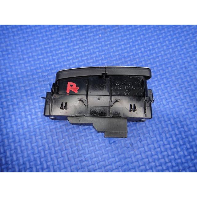 メルセデス ベンツ W212 E300 E350 等 右 ドアロック / アンロックスイッチ 品番 2048706410  [0066] |  | 01