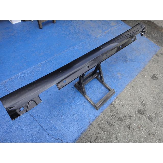 メルセデス ベンツ W212 E300 E350 等 左 サイド ステップ スカート  品番 2126900140 [0066] |  | 05