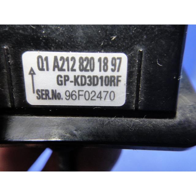 メルセデス ベンツ W212 E300 E350 等 純正 リア バック カメラ  品番 2128201897 [0066] |  | 02