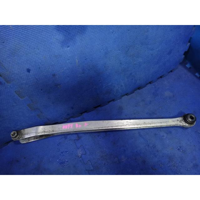 ポルシェ ボクスター 986  左右共通 リア コントロール アーム  (a) 品番 98633114305  【0095】 |  | 02