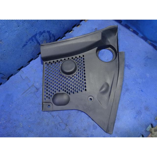 ポルシェ ボクスター 986  左 フロント ウィンドウ シールド カバー パネル トリム 品番 99657256102【0095】 | 