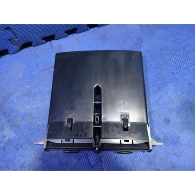 ポルシェ ボクスター 986 エアコン ヒーター 吹出口 中央 センター ルーバー  品番 99655226301   【0095】 |  | 02