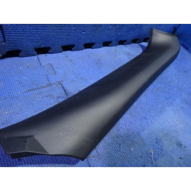 ポルシェ ボクスター 986  右 Aピラー カバー トリム 黒   【0095】 |  | 01