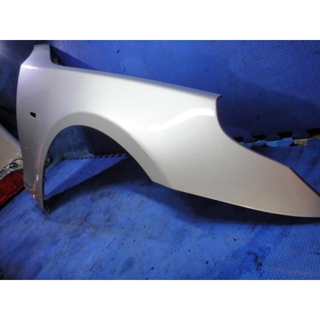 BMW E60 E61 525i 530i 545i 等  右 フロント フェンダー　　354/チタンシルバー  [0126] |  | 02