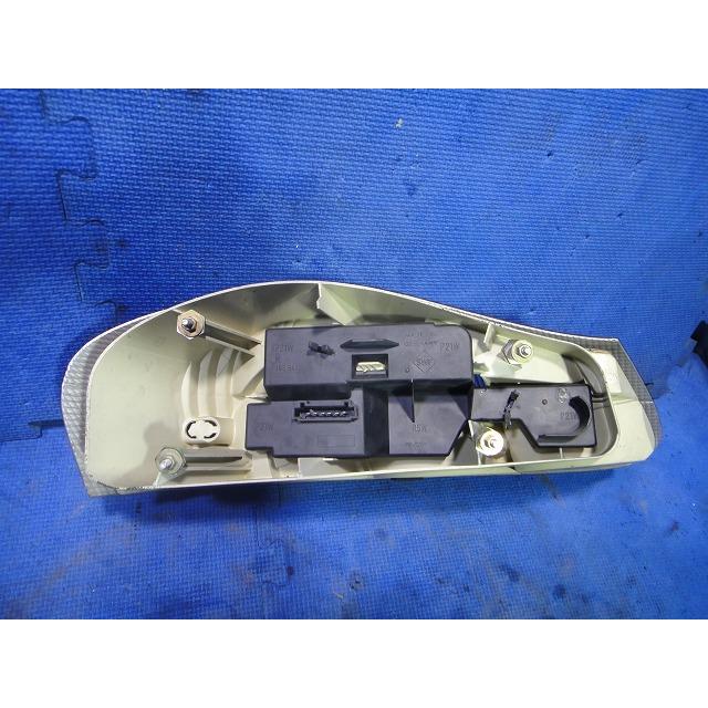 ポルシェ ボクスター 986  右 テール レンズ ライト ランプ 　品番 98663140402  【0137】 |  | 01