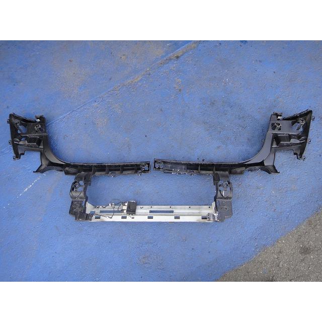 BMW 218i F45 等 リアバンパー 取付 ブラケット ガイド  センター 中央  左右 7376926  7376925  [0177] |  | 01