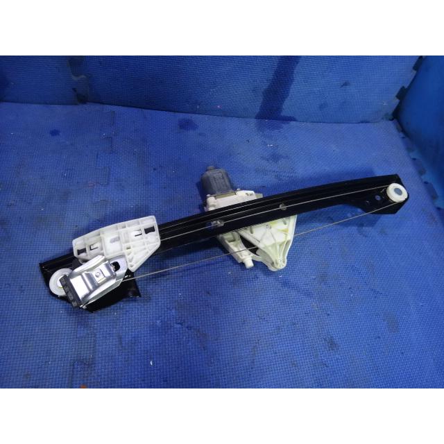 メルセデス ベンツ W204 C200 等 左 リア パワーウィンドウ レギュレーター   [0199] |  | 01