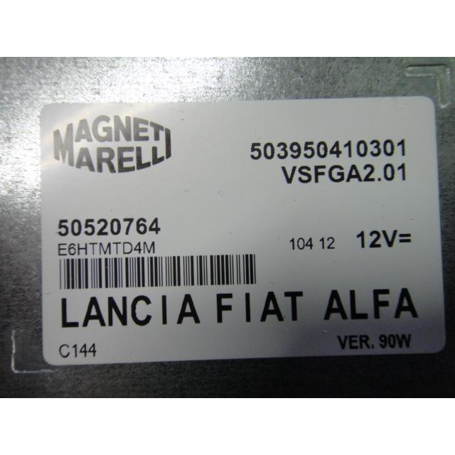 アルファロメオ ジュリエッタ 940141 等 オーディオ　モジュール　ラジオ　品番 50520764　503950410301　 [0205] |  | 01