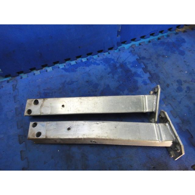 アルファロメオ ジュリエッタ 940141 等 左右　フロント サポート インパクト ビーム　品番 51811229 [0205] |  | 01