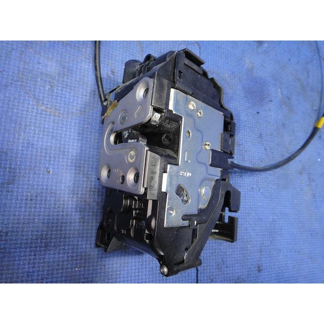 2011y ルノー カングー KWK4M 等 左 フロント ドアロック ソレノイド アクチュエーター 品番 8200497581  [0220] | 