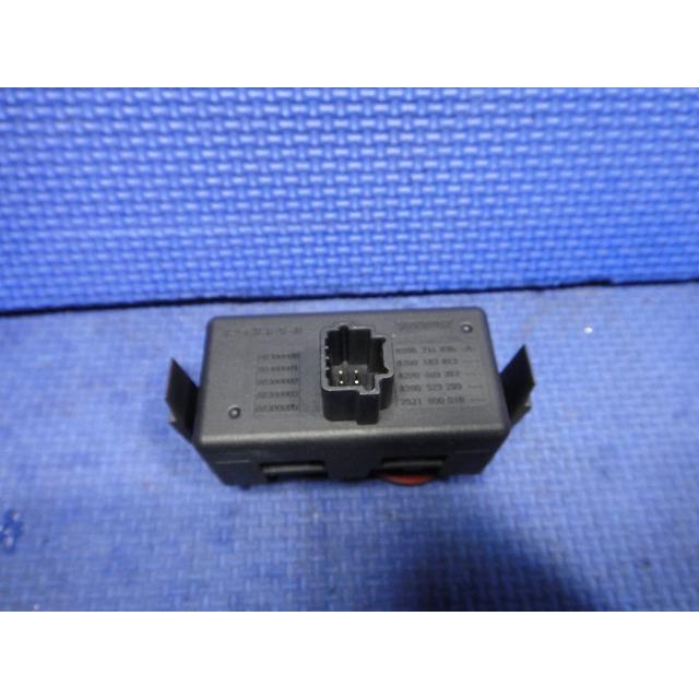 2011y ルノー カングー KWK4M 等 ハザード スイッチ ドアロック スイッチ  [0220] |  | 01
