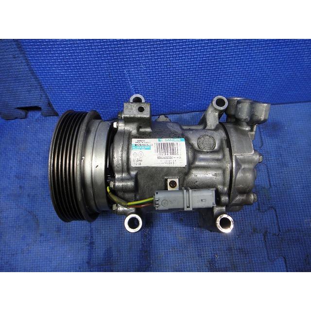 2011y ルノー カングー KWK4M 等 A/C エアコン コンプレッサー 品番 8200953359  [0220] | 