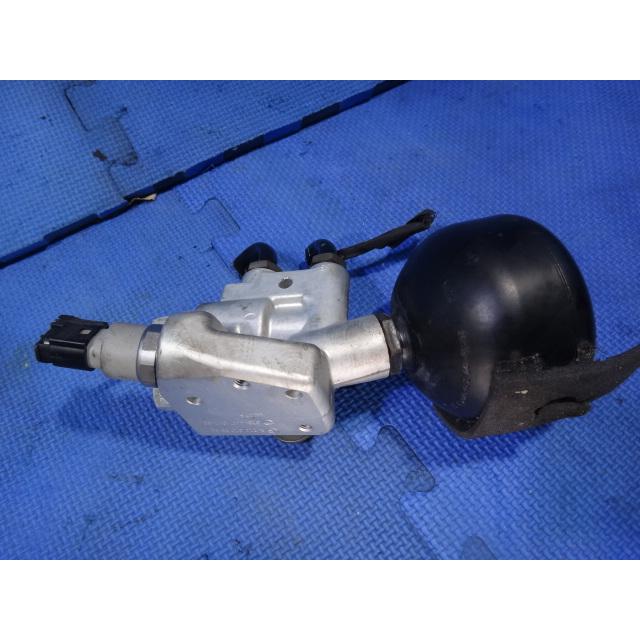 メルセデス ベンツ  SL500 R230 等  ABC バルブ ABC プレッシャー バルブ 品番 2203200858【0225】 |  | 01