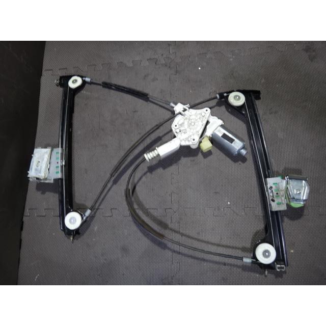メルセデス ベンツ  SL500 R230 等 右 フロント パワーウィンドウ レギュレーター   【0225】 |  | 01