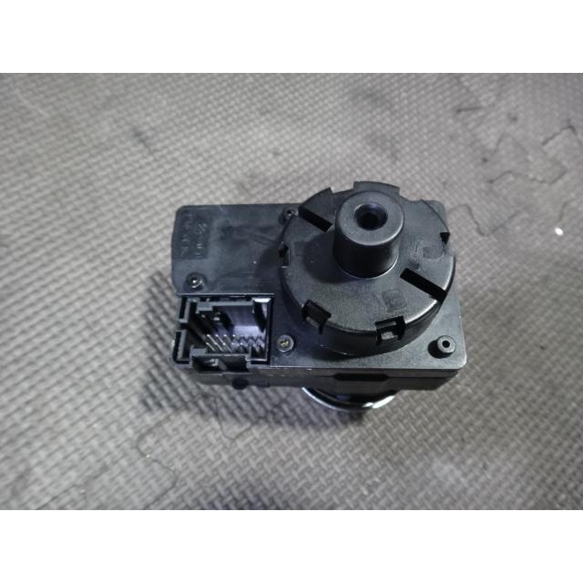 メルセデス ベンツ  SL500 R230 等 ライト スイッチ 品番 2305450104 【0225】 |  | 01