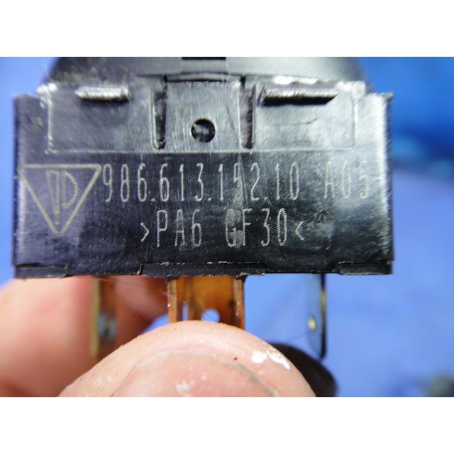 ポルシェ ボクスター 986  シートヒーター スイッチ  品番 98661315210  【0429】 |  | 02