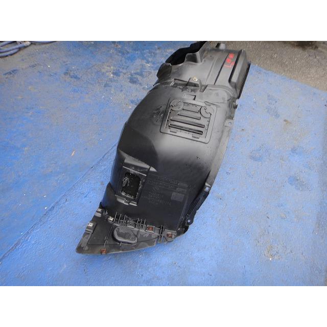 BMW 320i E90 E91 等 左 フロント フェンダー ライナー  品番 7172499  7172541 7059377   [0476] |  | 01