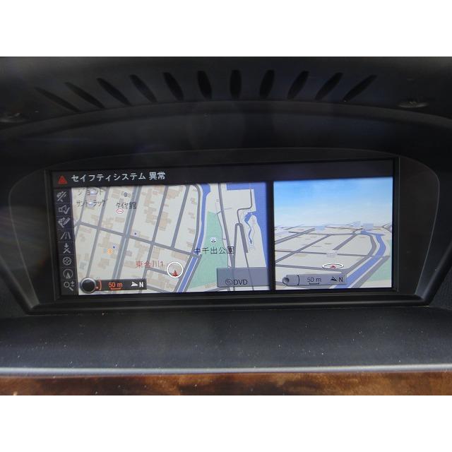 BMWマルチモニターナビゲーションディスプレイとナビユニット