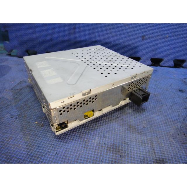 メルセデス ベンツ W211 E320 E240 等　 BECKER モージュール　品番 2118271942    [0479] | 