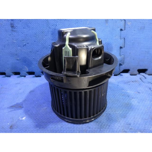 プジョー 207 CC A7C5F01 等 ブロアモーター ファン 品番 N102992G 016M GMVA7   [0484] | 