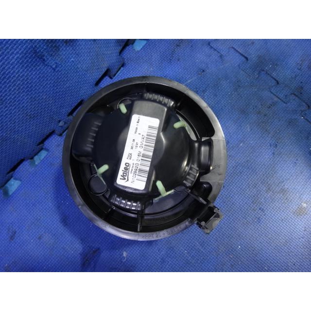 プジョー 207 CC A7C5F01 等 ブロアモーター ファン 品番 N102992G 016M GMVA7   [0484] |  | 01