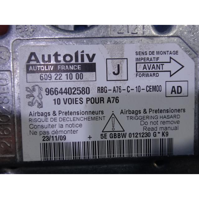 プジョー 207 CC A7C5F01 等 エアバック コンピューター ECU 品番 9664402580  [0484] |  | 01