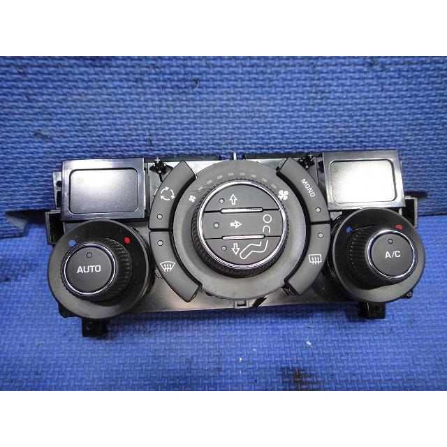 プジョー RCZ T7R5F02 エアコン スイッチ 品番 96718462XT [05647