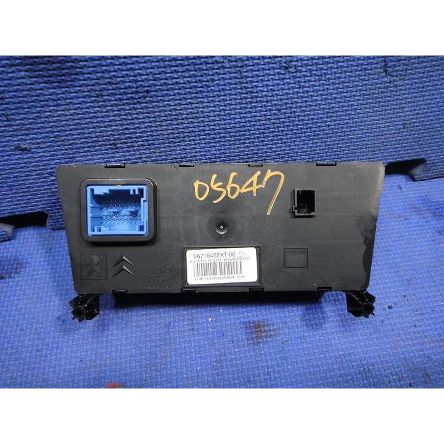 プジョー RCZ T7R5F02 エアコン スイッチ 品番 96718462XT [05647