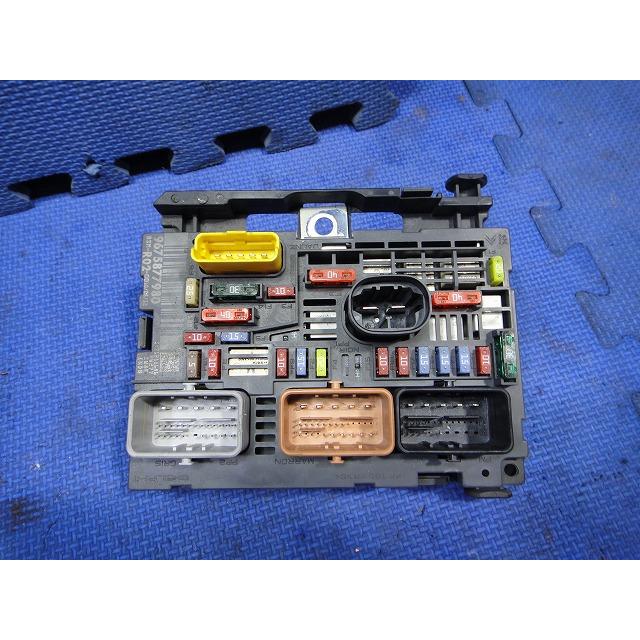 プジョー RCZ T7R5F02 ヒューズ ボックス 品番 9675877980 プジョー RCZ T7R5F02 ヒューズ ボックス 品番 9675877980
