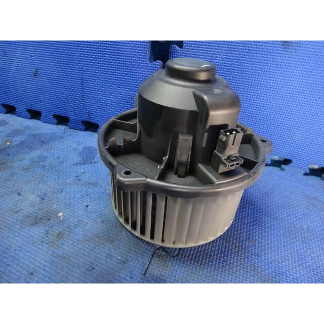 BMW Z4 E85 BT22 BT25 BT30 等  ブロア モーター ファン　ヒーターファン　品番 6926239  [0668] | 