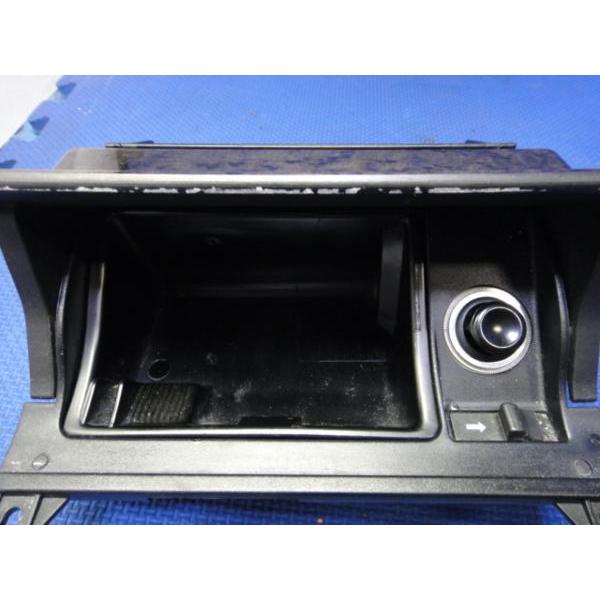 メルセデス ベンツ W210 E240 E320 等 　純正　灰皿　一式　[0710] |  | 01