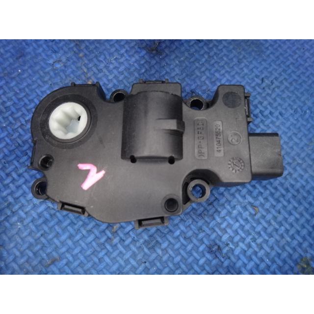 BMW E90 E91 320i 325i 等 エアコン ヒーター フラップ モーター (2) 品番 CZ113930-0711 [0719] | 