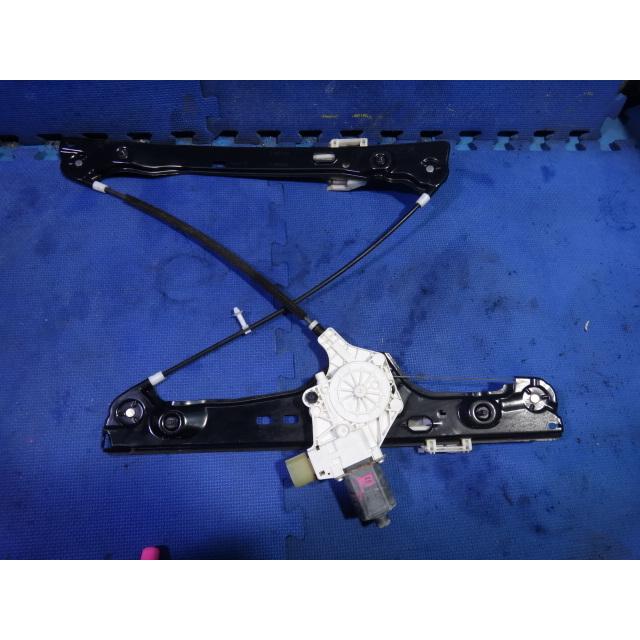 BMW E90 E91 320i 325i 等 純正 右 フロント パワーウィンドウ レギュレーター 品番 7140588  [0719] | 