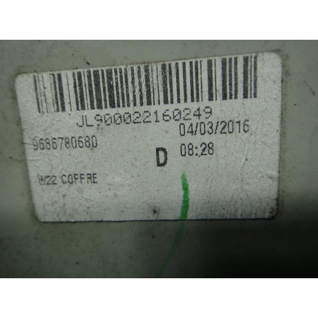 プジョー 508 SW W2W5F02 W2系 等  右 テール フィニッシャー レンズ ライト ランプ 品番 9686780680 [0721] |  | 02