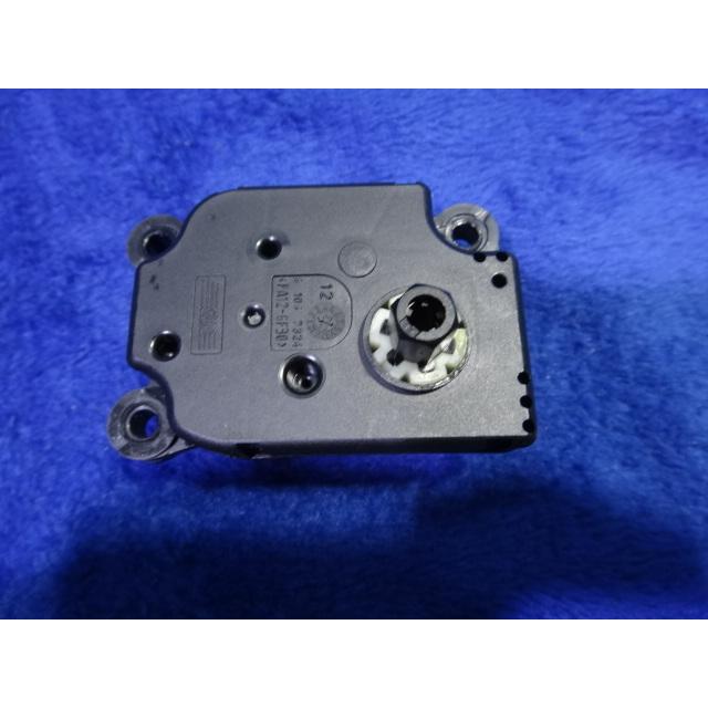 メルセデス ベンツ  W220 S320 S350 S500 等  エアコンフラップモーター (2) A7583Ub21  EAM501 [0729] |  | 01