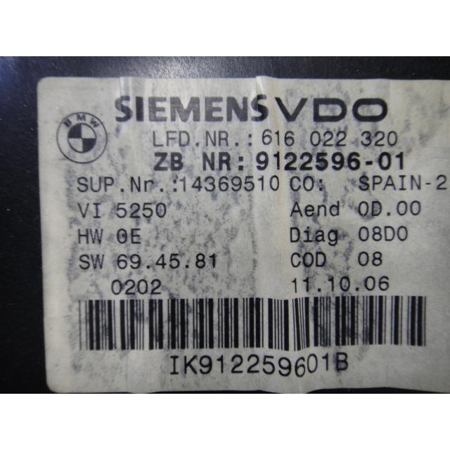 BMW E90 E91 320i 325i 等 スピード メーター パネル　品番 9122596　  [0834] |  | 02