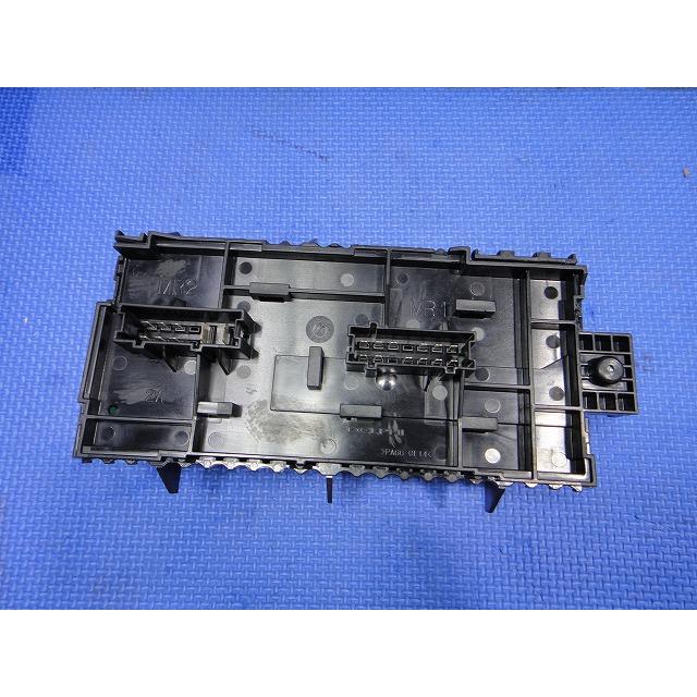 メルセデス ベンツ A180 W176 等 ヒューズ リレー ボックス サム ユニット 品番 2469060093   [0885] |  | 01