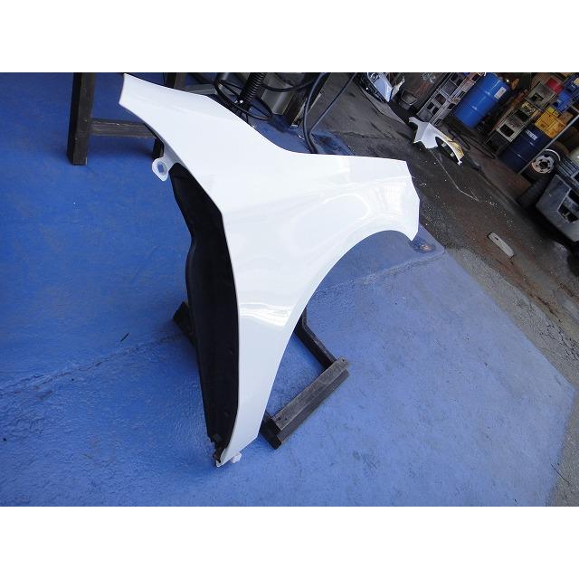 メルセデス ベンツ A180 W176 等 右 フロント フェンダー   650/カルサイトホワイト [0885] |  | 01