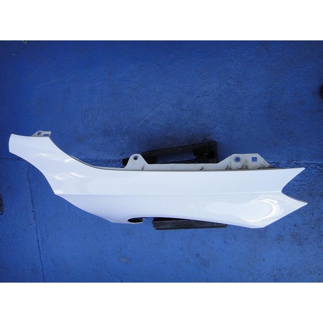 メルセデス ベンツ A180 W176 等 右 フロント フェンダー   650/カルサイトホワイト [0885] |  | 03