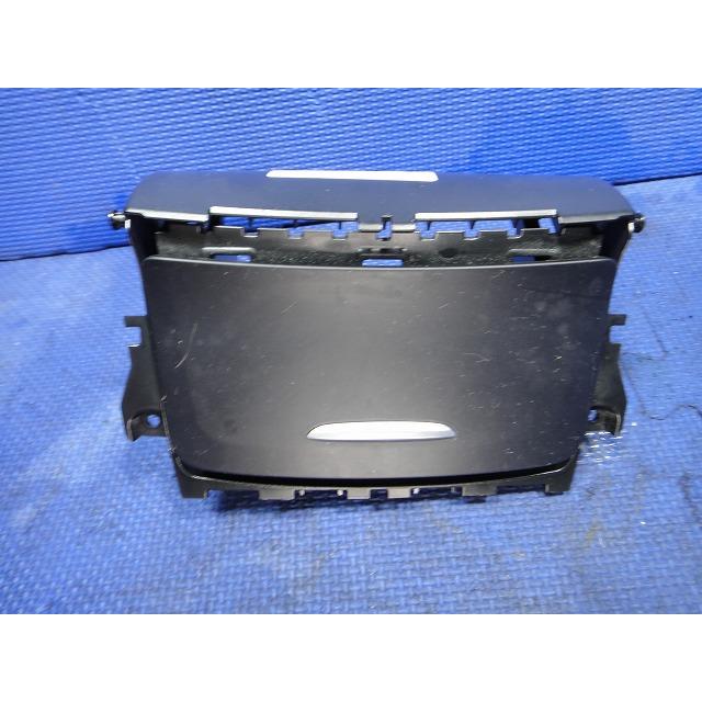 メルセデス ベンツ A180 W176 等  灰皿 小物入れ 品番 1766801250  [0885] | 