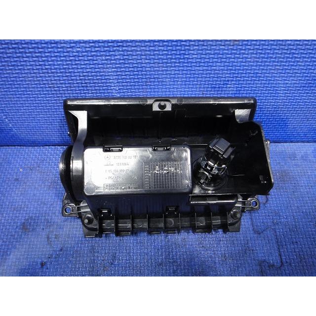 メルセデス ベンツ A180 W176 等  灰皿 小物入れ 品番 1766801250  [0885] |  | 02