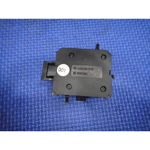 メルセデス ベンツ A180 W176 等  シート スイッチ ランバーサポート 左 右 共通   品番 2059057603  [0885] |  | 01
