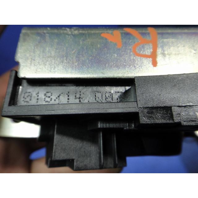 メルセデス ベンツ A180 W176 等 リア テール ゲート トランクリッド ロック アクチュエーター    [0885] |  | 02