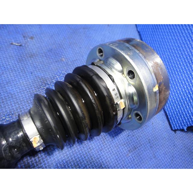 VW ザ ビートル 16CBZ 等  右 フロント ドライブシャフト　品番 5C0407272 AP [0928] |  | 02