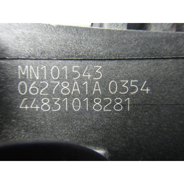 三菱 デリカ D5 CV5W 等　アクセル ペダル　センサー　MN101543   [1012] |  | 02