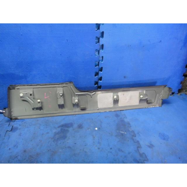 三菱 デリカ D5 CV5W 等　左 リア スライド レール カバー　 黒/X24A75  [1012] |  | 02