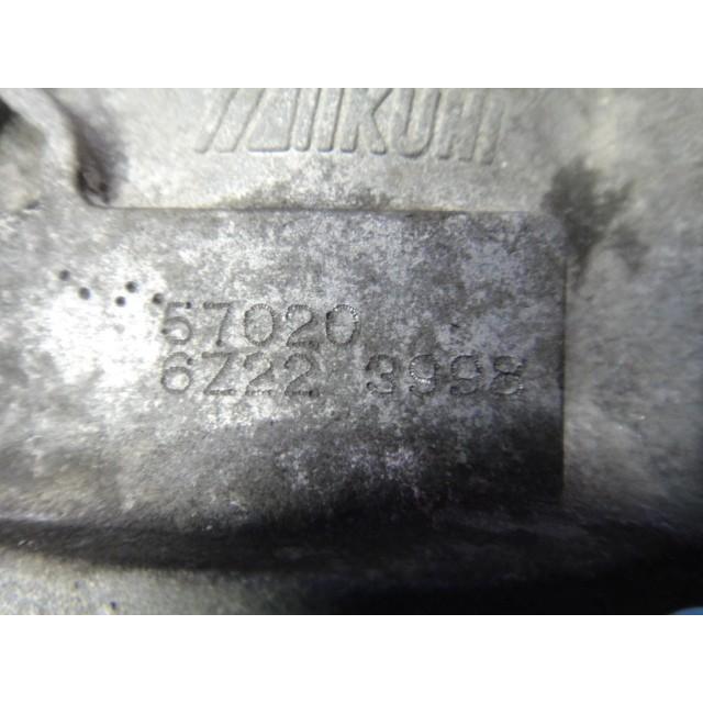 三菱 デリカ D5 CV5W 等　スロットル ボディ　57020 6Z22 3998 Mikuni  6Z20  [1012] |  | 03