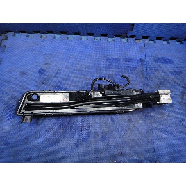 Volvo ボルボ V40 MB4164T 等  右 デイライト　ランプ  品番 31395920  [1063] |  | 05