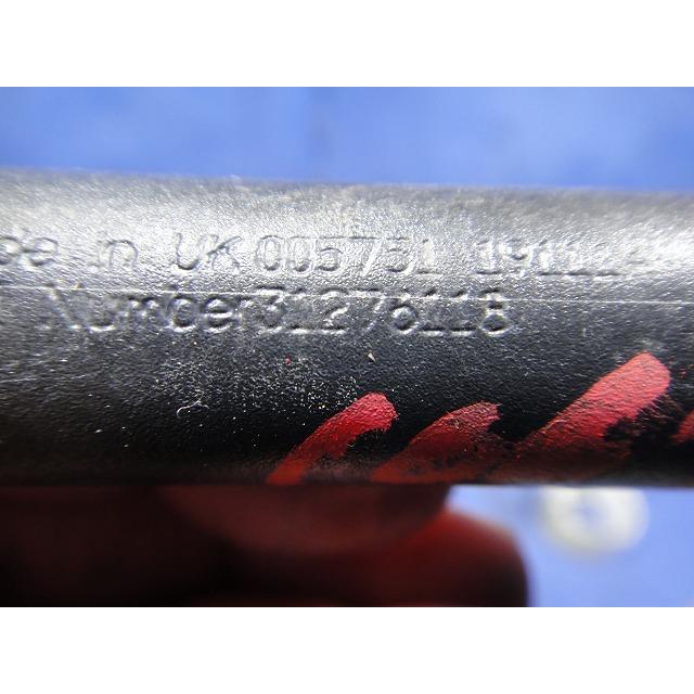 Volvo ボルボ V40 MB4164T 等 右 フロント ライト ウォッシャー ノズル カバー付き 品番 31276118 [1063] |  | 02