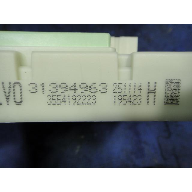 Volvo ボルボ V40 MB4164T 等 ヒューズボックス  品番 31394963  [1063] |  | 01